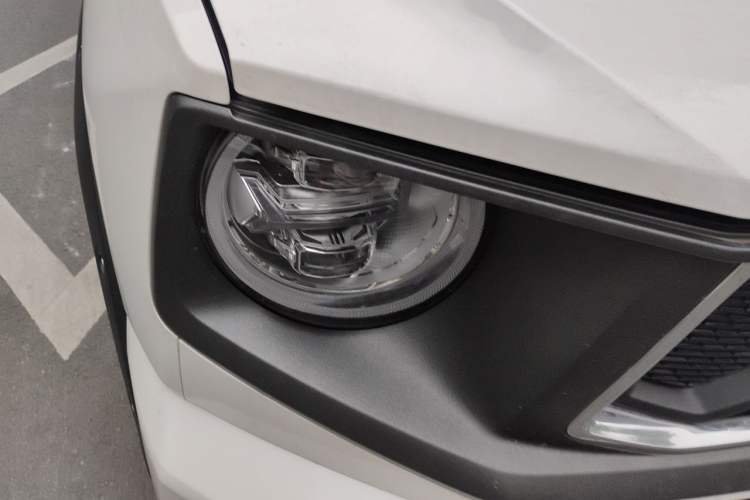 Used Haval H Dog 2023 1.5T Two-Wheel Drive Chao Ye Version Plus Right Front Headlight