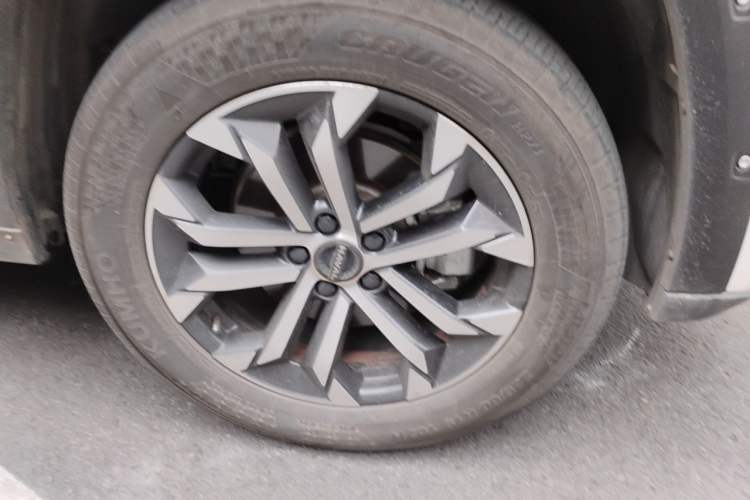 Used Haval H Dog 2023 1.5T Two-Wheel Drive Chao Ye Version Plus Right Front Wheel Hub
