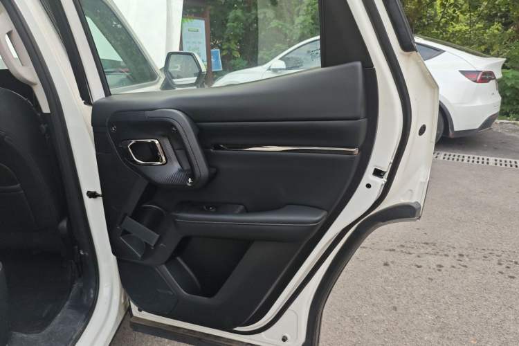 Used Haval H Dog 2023 2.0T Two-Wheel Drive Chaoye Version Plus Right Rear Door Interior