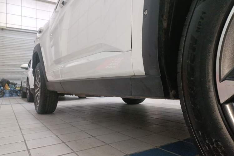 Used Haval H Dog 2023 1.5T Two-Wheel Drive Chao Ye Version Plus Right Side Sill