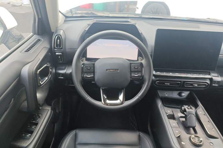 Used Haval H Dog 2023 2.0T Two-Wheel Drive Chaoye Version Plus Steering Wheel