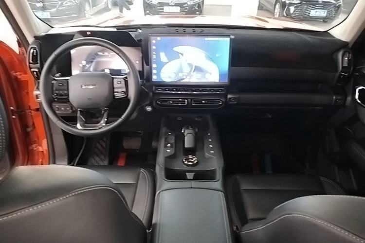 Used Haval H Dog 2023 2.0T Two-Wheel Drive Chaoye Version Plus Center Console