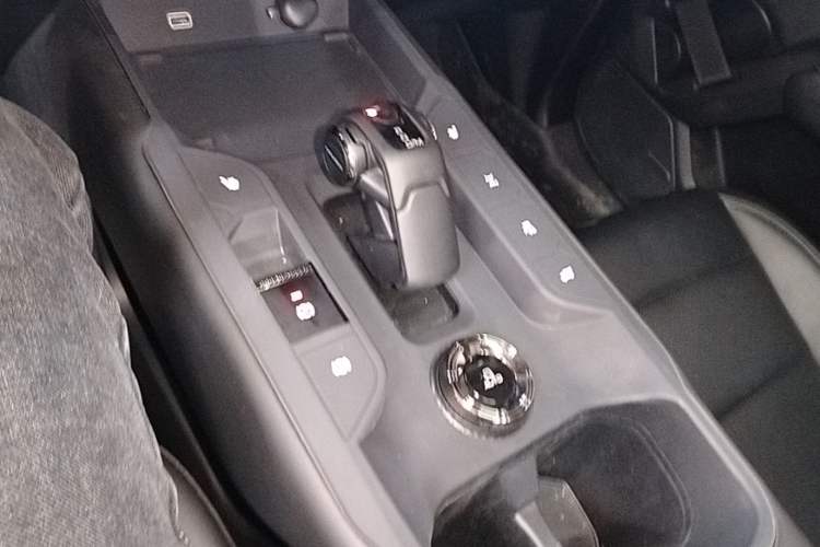 Used Haval H Dog 2023 2.0T Two-Wheel Drive Chaoye Version Plus Gear Lever
