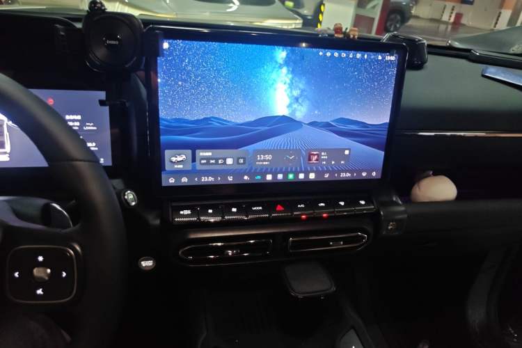Used Haval H Dog 2026 Model 2.0T Trendy Wilderness Edition Audio And AC Panel