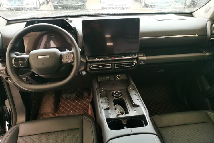 Used Haval H Dog 2026 Model 2.0T Trendy Wilderness Edition Center Console