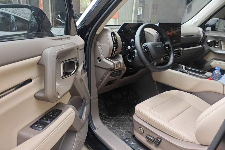 Used Haval H Dog 2026 Model 2.0T Trendy Wilderness Edition Driver Seat