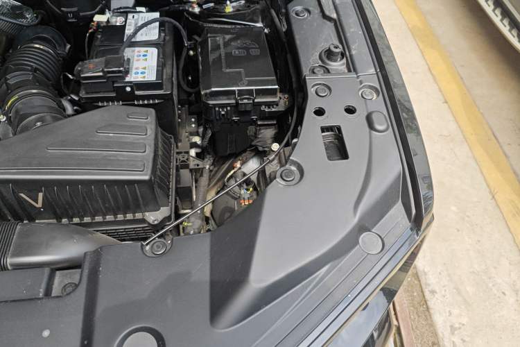 Used Haval H Dog 2026 Model 2.0T Trendy Wilderness Edition Engine Bay Left