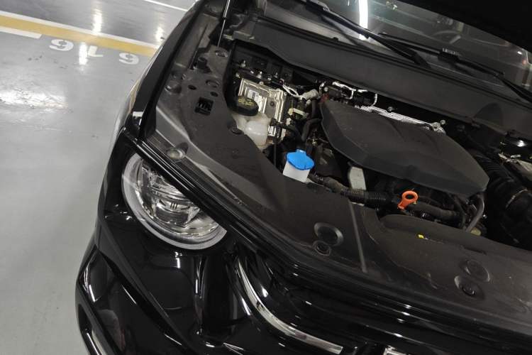 Used Haval H Dog 2026 Model 2.0T Trendy Wilderness Edition Engine Bay Right