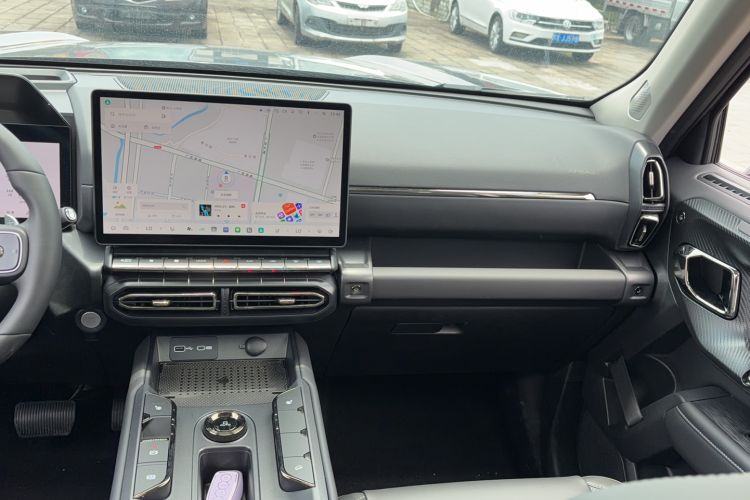 Used Haval H Dog 2026 Model 2.0T Trendy Wilderness Edition Interior 1