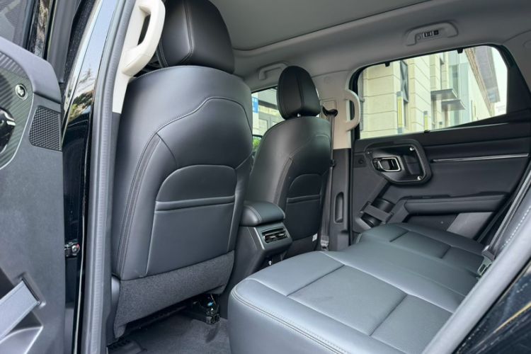 Used Haval H Dog 2026 Model 2.0T All-Wheel-Drive Trendy Wilderness Edition Interior 3