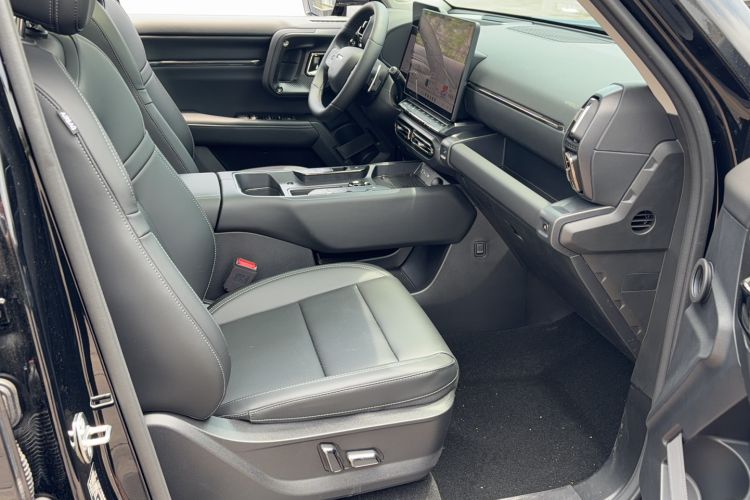 Used Haval H Dog 2026 Model 2.0T Trendy Wilderness Edition Interior 3
