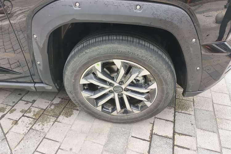 Used Haval H Dog 2026 Model 2.0T All-Wheel-Drive Trendy Wilderness Edition Right Front Wheel Hub
