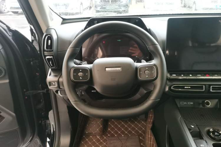 Used Haval H Dog 2026 Model 2.0T Trendy Wilderness Edition Steering Wheel