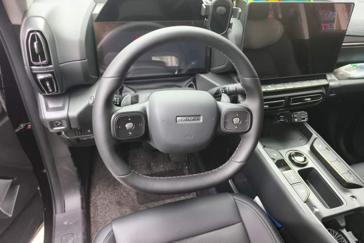 Used Haval H Dog 2026 Model 2.0T All-Wheel-Drive Trendy Wilderness Edition Steering Wheel