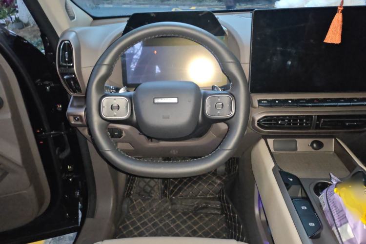 Used Haval H Dog 2026 Model 2.0T Trendy Wilderness Edition Steering Wheel