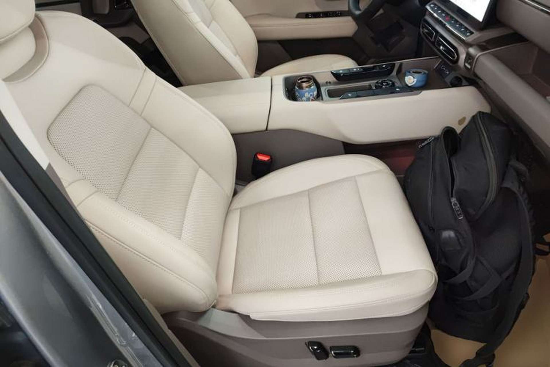 Used Haval H Dog 2026 Model 2.0T Trendy Wilderness Edition Right Front Seat