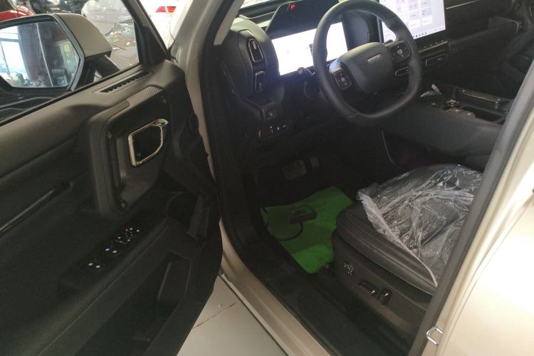 Used Haval H Dog 2026 Model 2.0T Trendy Wilderness Edition Interior 3