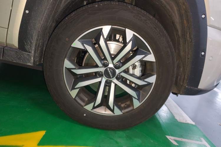 Used Haval H Dog 2026 Model 2.0T All-Wheel-Drive Trendy Wilderness Edition Right Front Wheel Hub
