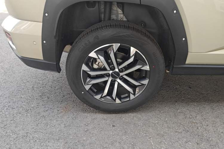 Used Haval H Dog 2026 Model 2.0T All-Wheel-Drive Trendy Wilderness Edition Right Rear Wheel Hub