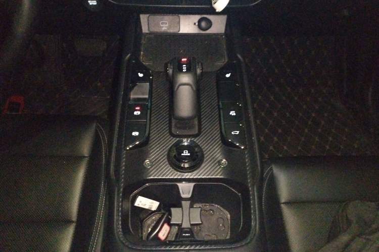 Used Haval H Dog New Energy 2023 DHT-PHEV 105km Tide Electric Version Plus Gear Lever