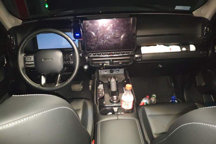 Used Haval H Dog New Energy 2023 DHT-PHEV 105km Tide Electric Version Plus Center Console