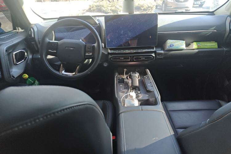 Used Haval H Dog New Energy 2023 DHT-PHEV 105km Tide Electric Version Plus Center Console