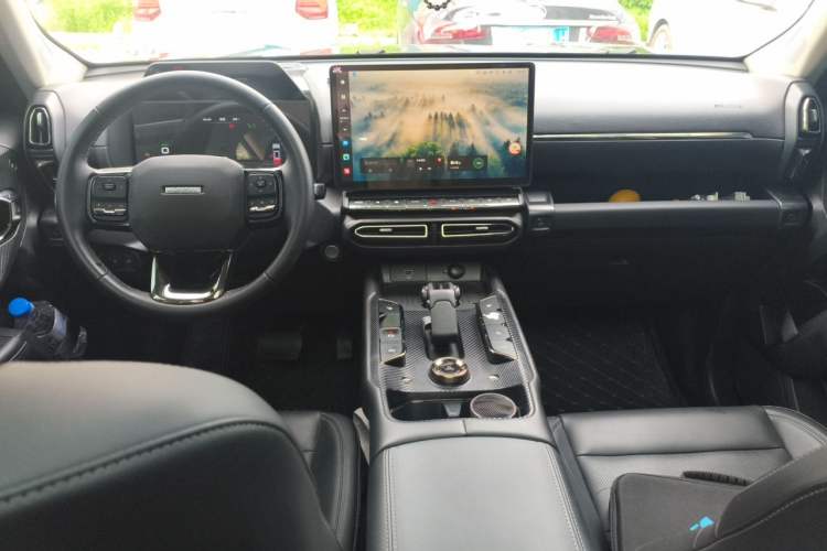 Used Haval H Dog New Energy 2023 DHT-PHEV 105km Tide Electric Version Plus Center Console