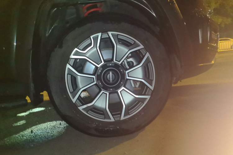 Used Haval H Dog New Energy 2023 DHT-PHEV 105km Tide Electric Version Plus Right Front Wheel Hub