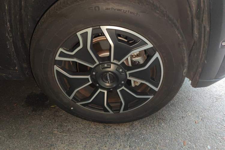 Used Haval H Dog New Energy 2023 DHT-PHEV 105km Trend Electric Edition Right Front Wheel Hub