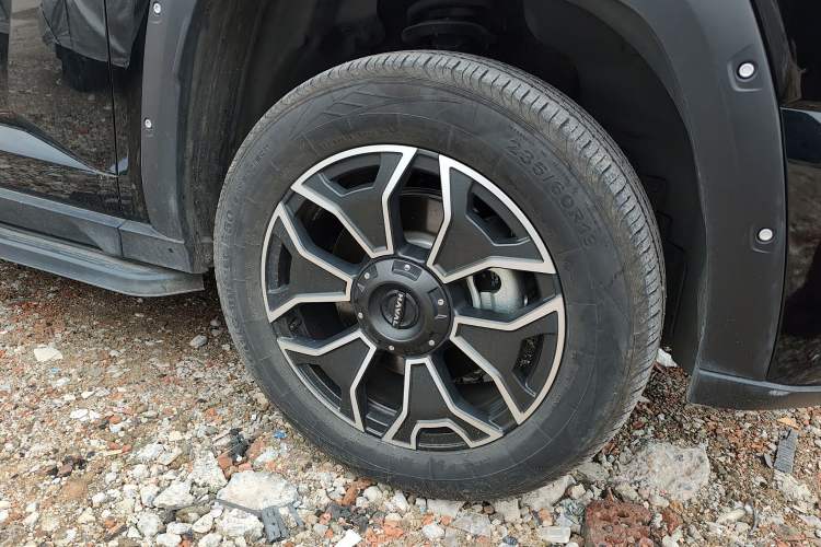 Used Haval H Dog New Energy 2023 DHT-PHEV 105km Tide Electric Version Plus Right Front Wheel Hub
