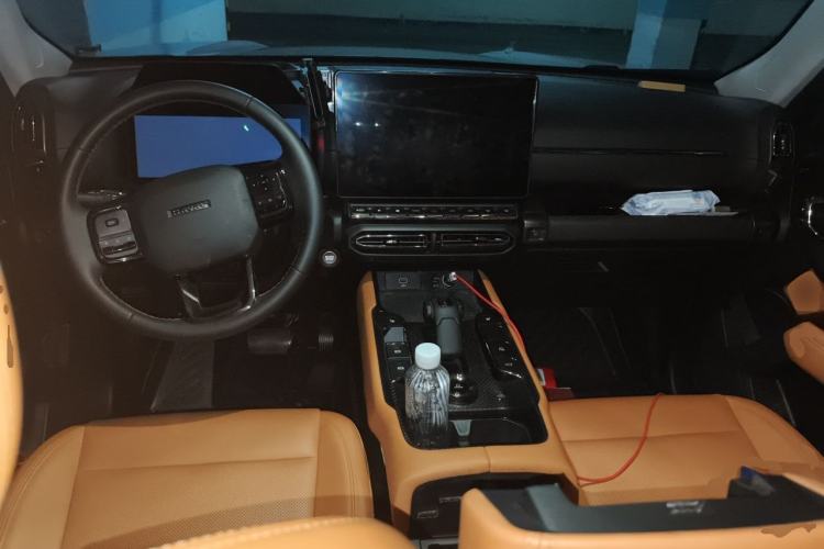 Used Haval H Dog New Energy 2023 DHT-PHEV 105km Tide Electric Version Plus Center Console