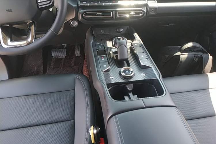 Used Haval H Dog New Energy 2023 DHT-PHEV 105km Tide Electric Version Plus Gear Lever