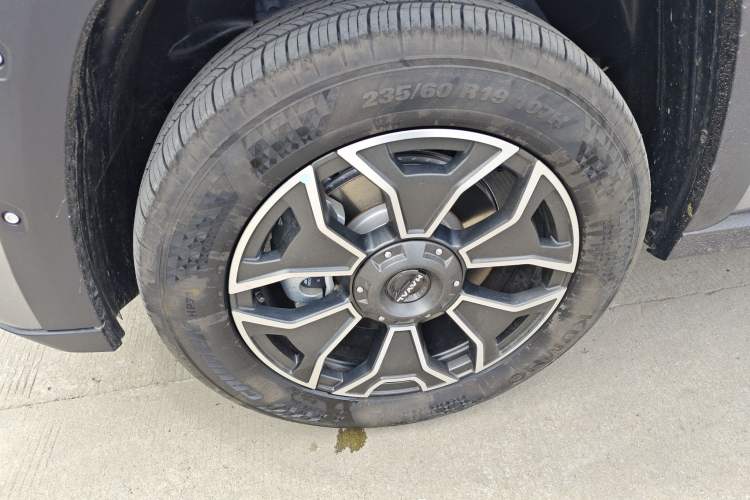 Used Haval H Dog New Energy 2023 DHT-PHEV 105km Tide Electric Version Plus Left Front Wheel Hub