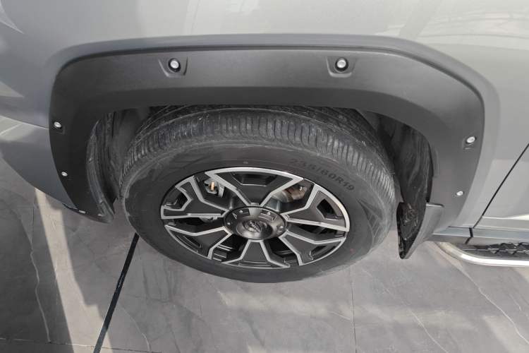 Used Haval H Dog New Energy 2023 DHT-PHEV 105km Tide Electric Version Plus Left Front Wheel Hub
