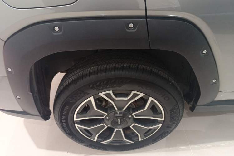 Used Haval H Dog New Energy 2023 DHT-PHEV 105km Tide Electric Version Plus Right Rear Wheel Hub