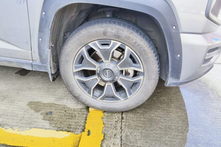 Used Haval H Dog New Energy 2023 DHT-PHEV 105km Tide Electric Version Plus Right Front Wheel Hub