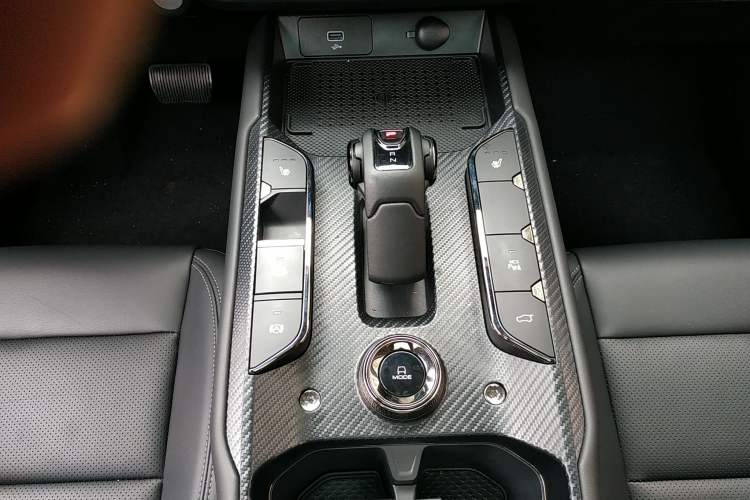 Used Haval H Dog New Energy 2023 DHT-PHEV 105km Tide Electric Version Plus Gear Lever