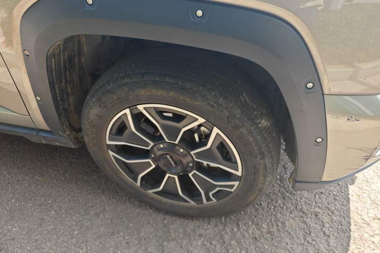 Used Haval H Dog New Energy 2023 DHT-PHEV 105km Tide Electric Version Plus Right Front Wheel Hub