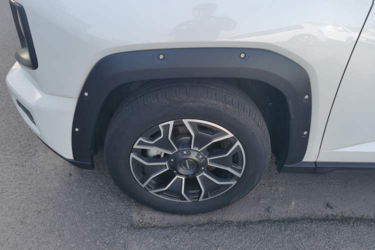 Used Haval H Dog New Energy 2023 DHT-PHEV 105km Trend Electric Edition Left Front Wheel Hub