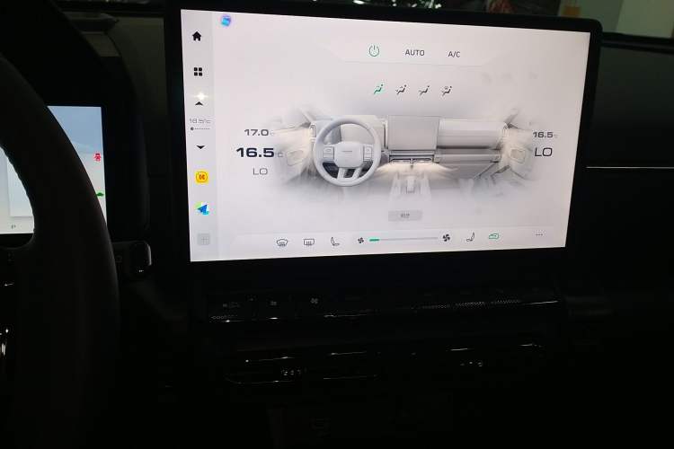 Used Haval H Dog New Energy 2024 Hi4 102km Trend Electric Version Plus Audio And AC Panel