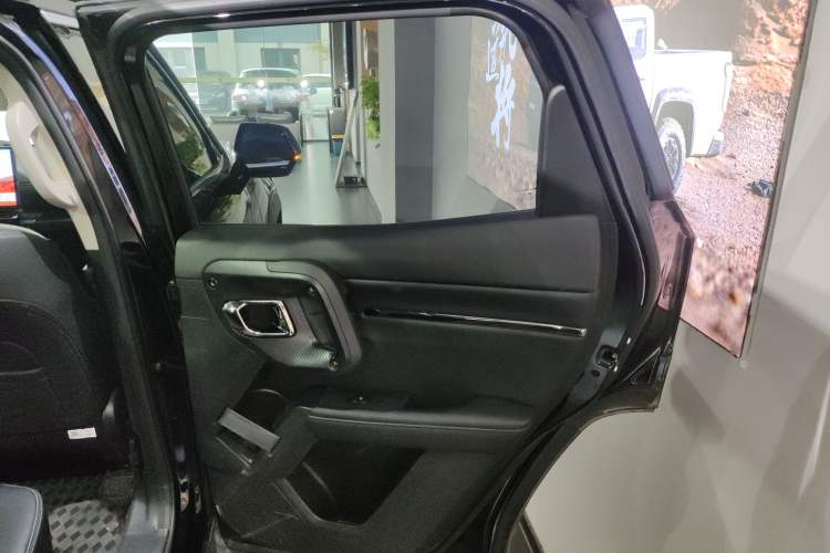 Used Haval H Dog New Energy 2024 Hi4 102km Trend Electric Version Plus Interior 6
