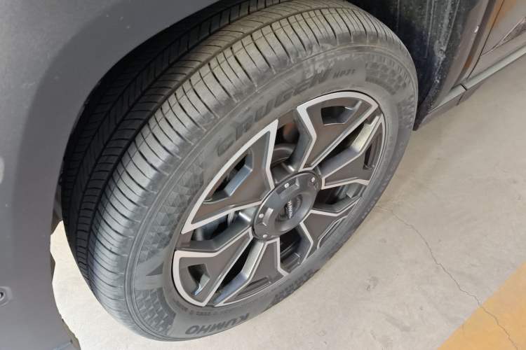 Used Haval H Dog New Energy 2024 Hi4 102km Trend Electric Version Plus Left Front Wheel Hub