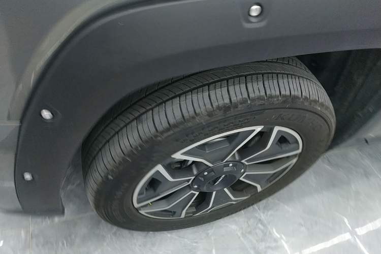 Used Haval H Dog New Energy 2024 Hi4 102km Trend Electric Version Plus Left Front Wheel Hub