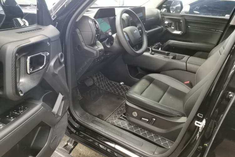 Used Haval H Dog New Energy 2026 Model Hi4 150km Trendy Electric Edition Driver Seat