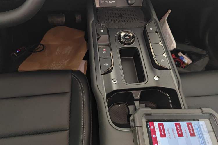 Used Haval H Dog New Energy 2026 Model Hi4 105km Trendy Electric Edition Gear Lever