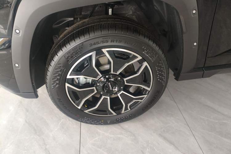 Used Haval H Dog New Energy 2026 Model Hi4 105km Trendy Electric Edition Left Front Wheel Hub