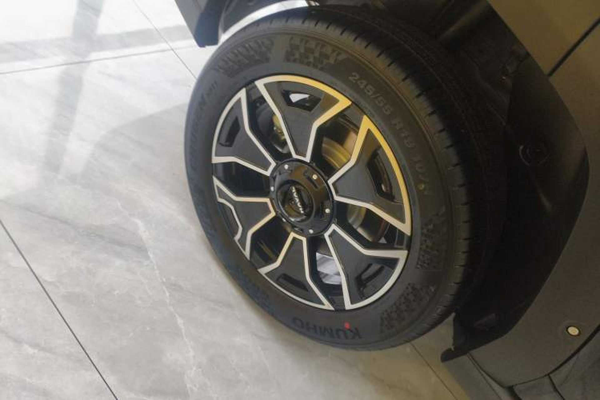 Used Haval H Dog New Energy 2026 Model Hi4 105km Trendy Electric Edition Right Rear Wheel Hub