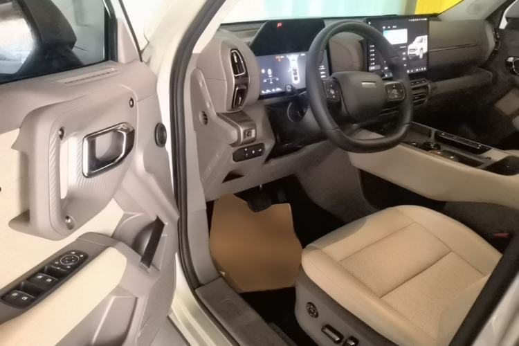 Used Haval H Dog New Energy 2026 Model Hi4 150km Trendy Electric Edition Driver Seat