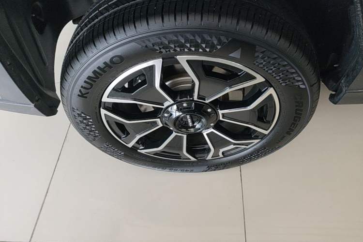 Used Haval H Dog New Energy 2026 Model Hi4 150km Trendy Electric Edition Right Rear Wheel Hub