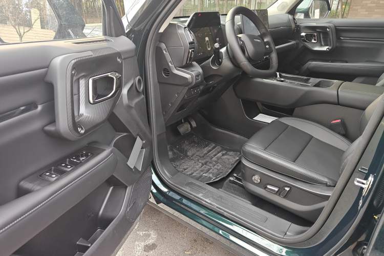 Used Haval H Dog New Energy 2026 Model Hi4 150km Trendy Electric Edition Driver Seat